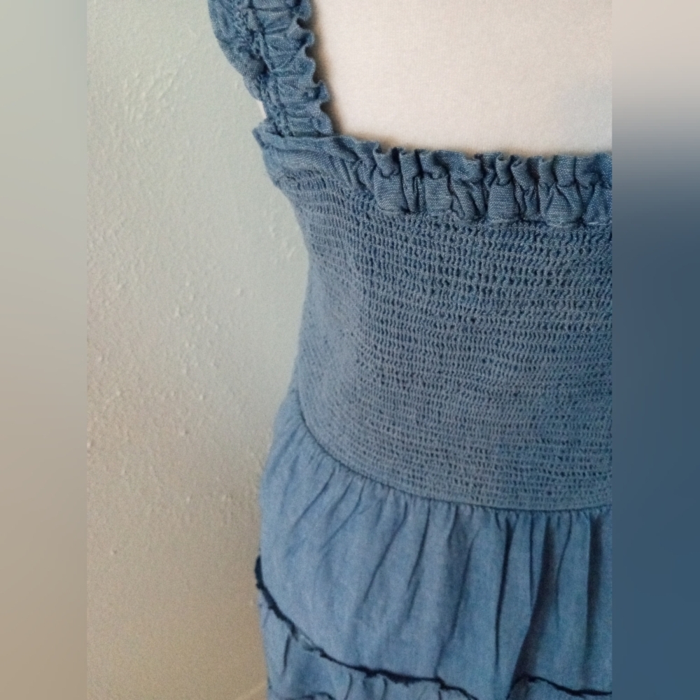 🆕 J. CREW [Factory] Smocked Tiered  Chambray Sun Dress | M NWT - Picture 4 of 11